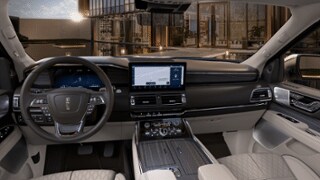 2024 Lincoln Lincoln Navigator Internal Image 2
